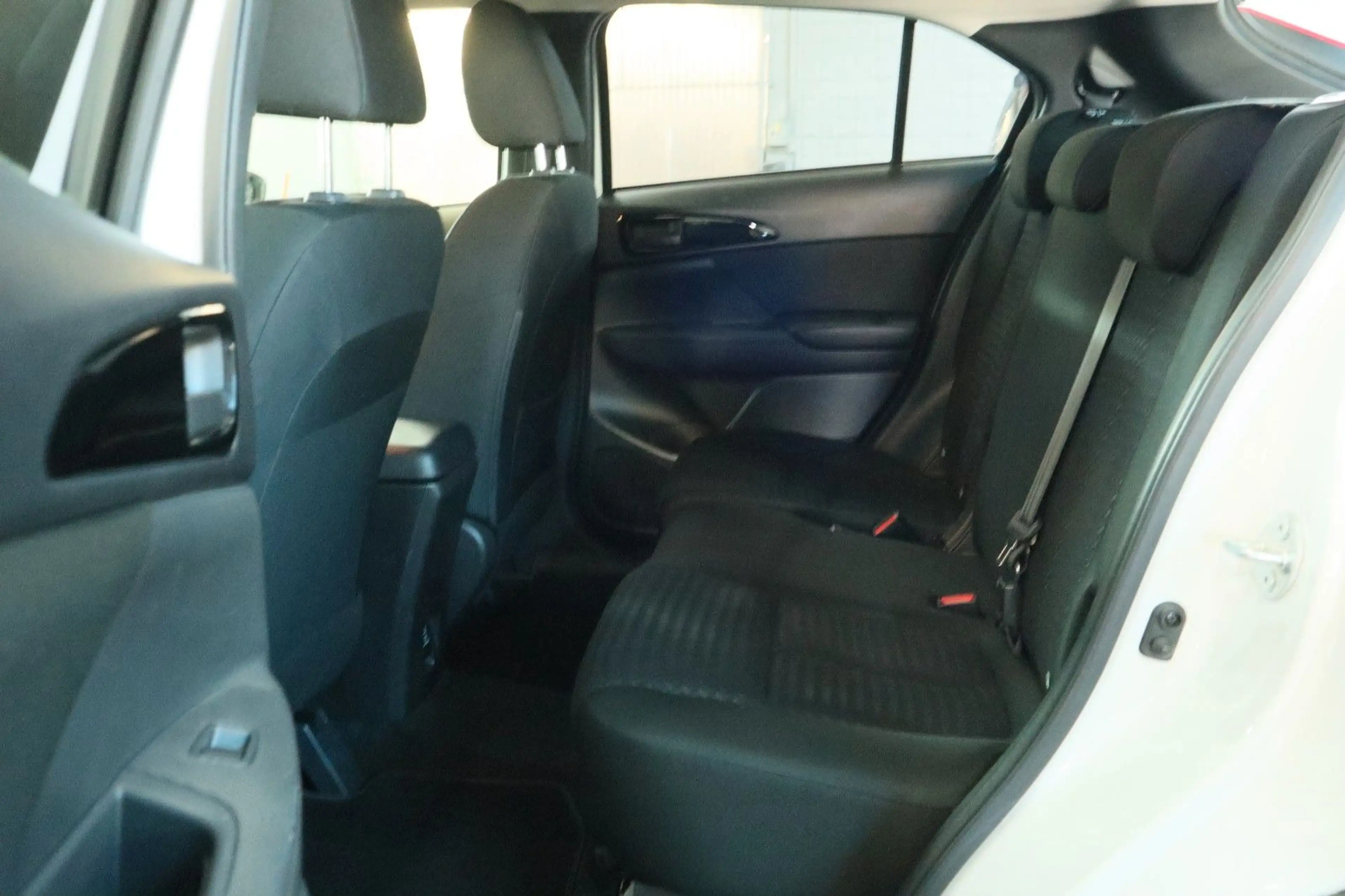 Mitsubishi Eclipse Cross Basis 2WD Klima Tempomat 8-fach — photo 13