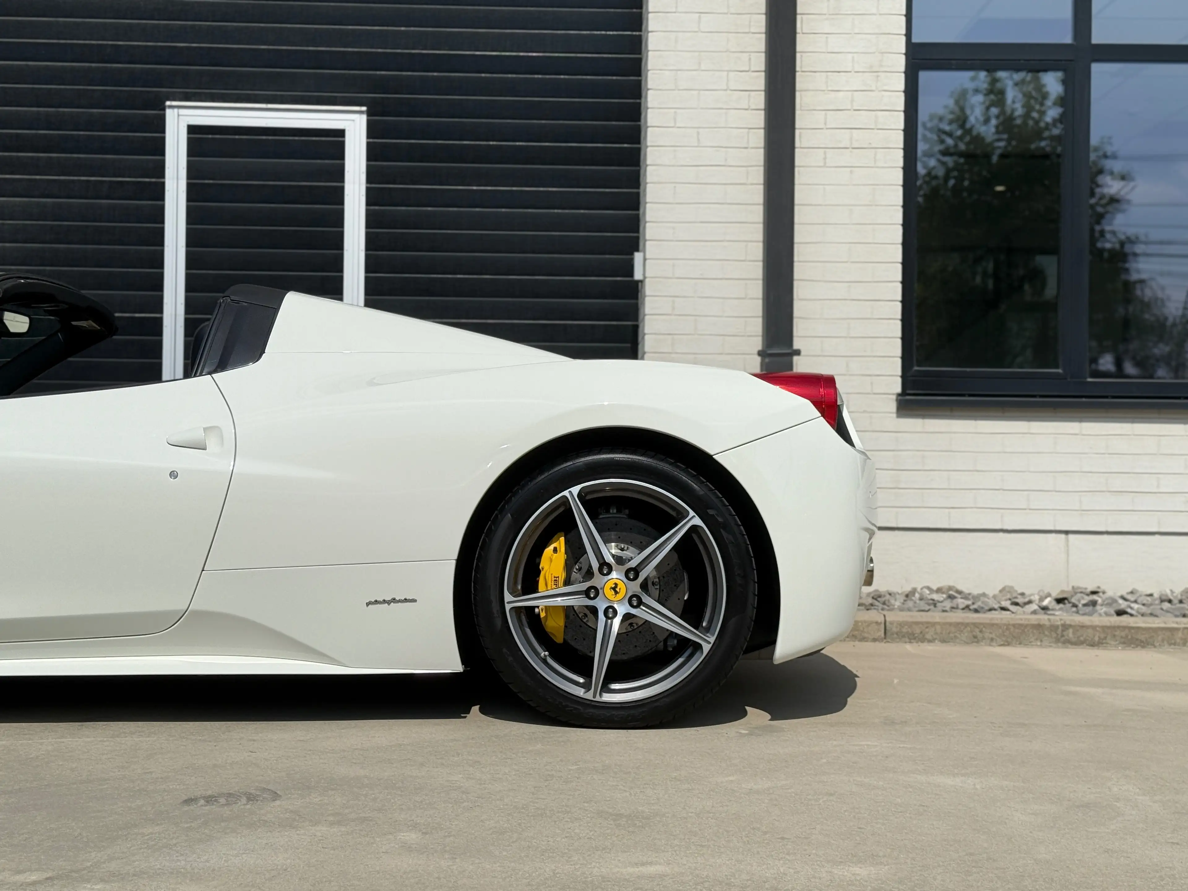 Ferrari 458 Spider 4.5i V8 — photo 14
