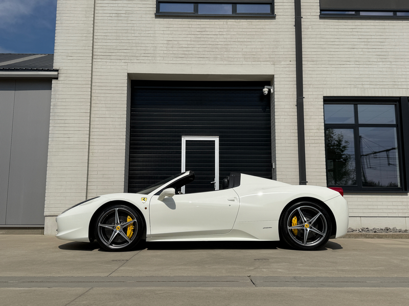 Ferrari 458 Spider 4.5i V8 — photo 10