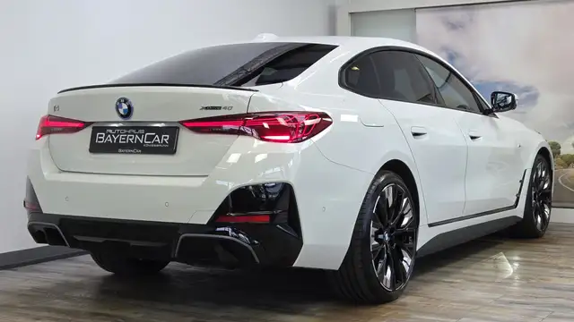 BMW I4 view 6