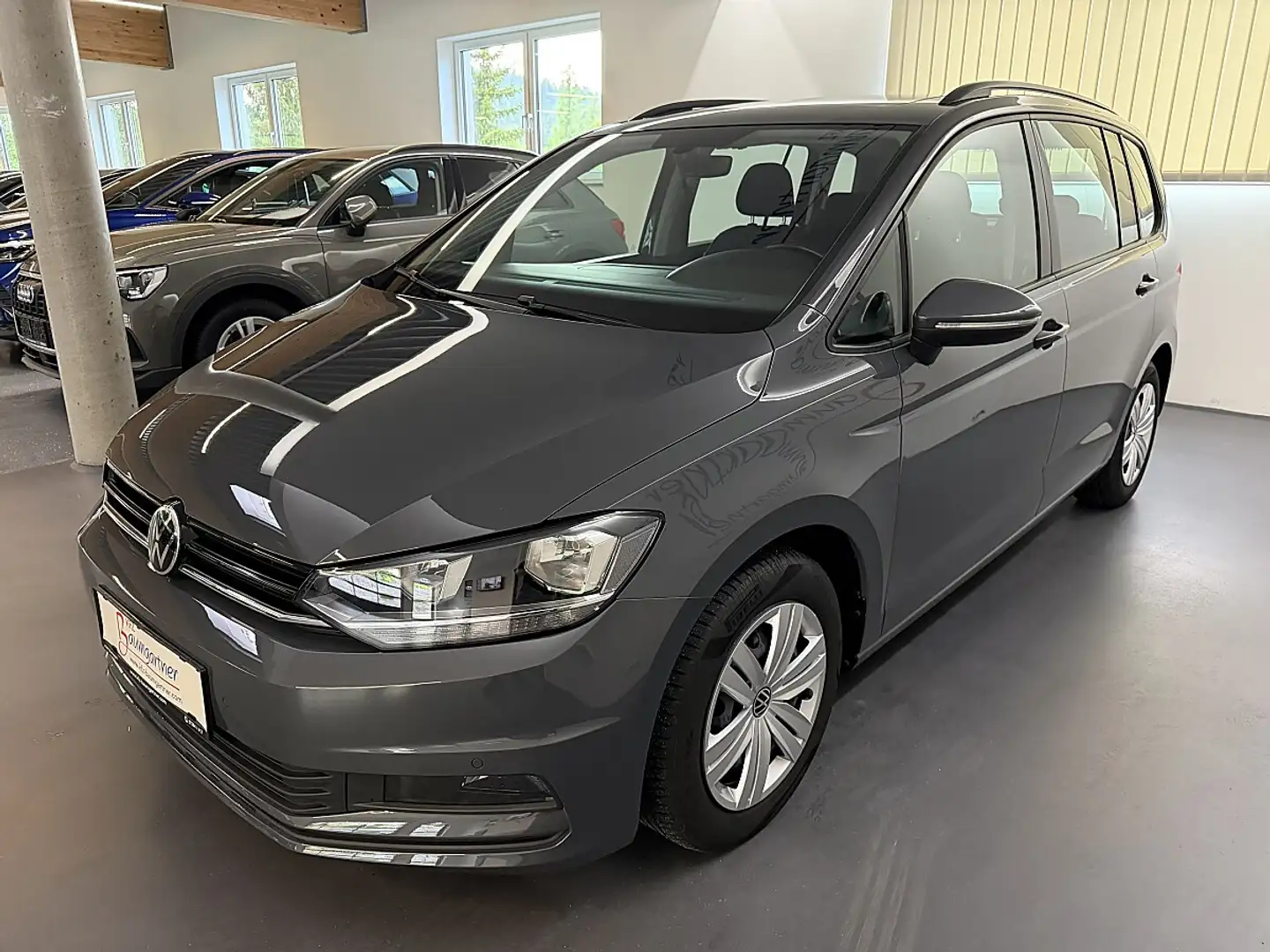 Volkswagen Touran 1,5TSI *NAVI*ACC*PANO*PDC vo/hi*APP Connect*Lic... Grau - 2