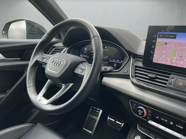 Audi Q5 view 7