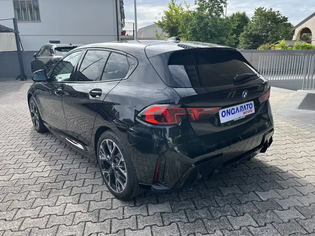 BMW 1 Series view 7