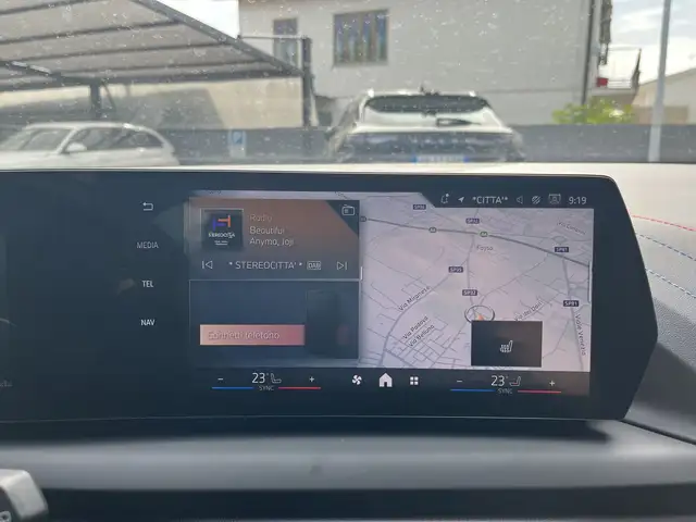 BMW 1 Series view 13