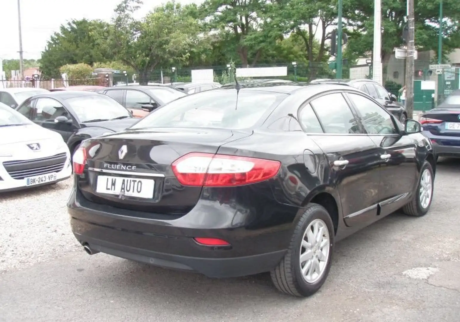 Renault Fluence 1.5 DCI 110 FAP PRIVILEGE ECO2 Schwarz - 2
