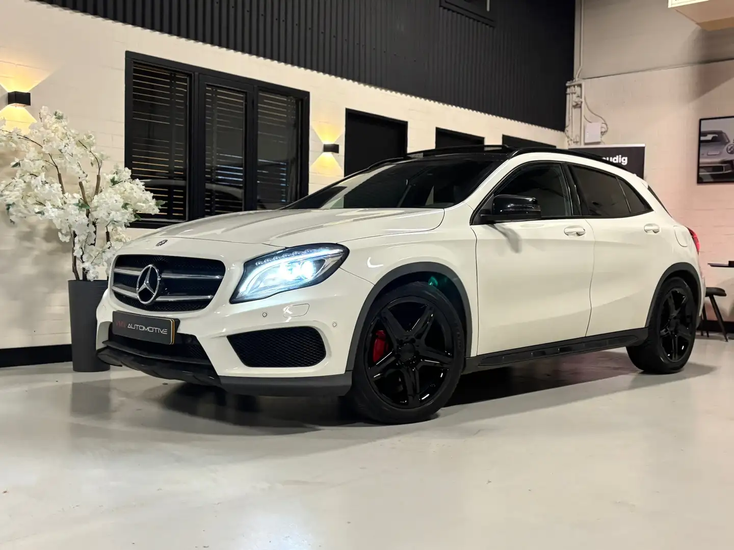 Mercedes-Benz GLA 200 AMG | Pano | Cam | Parkeersensoren | Stoelverwarmi Blanc - 1