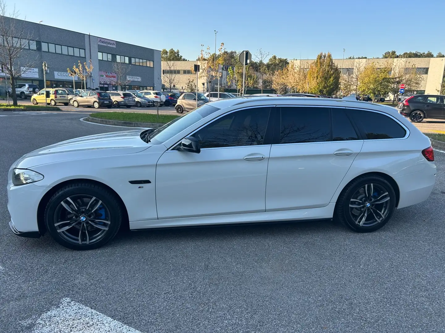 BMW 520 520d Touring Msport Bianco - 2