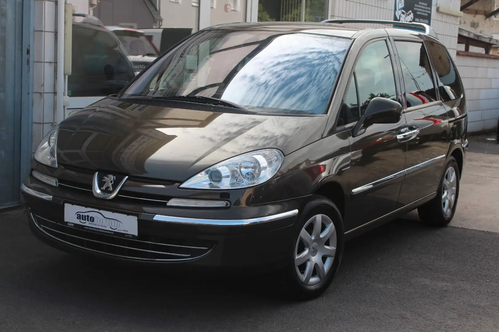 Peugeot 807 Allure 2.0 HDi Klima*Navi*Xenon*8 Sitze*1.Hd Brun - 2