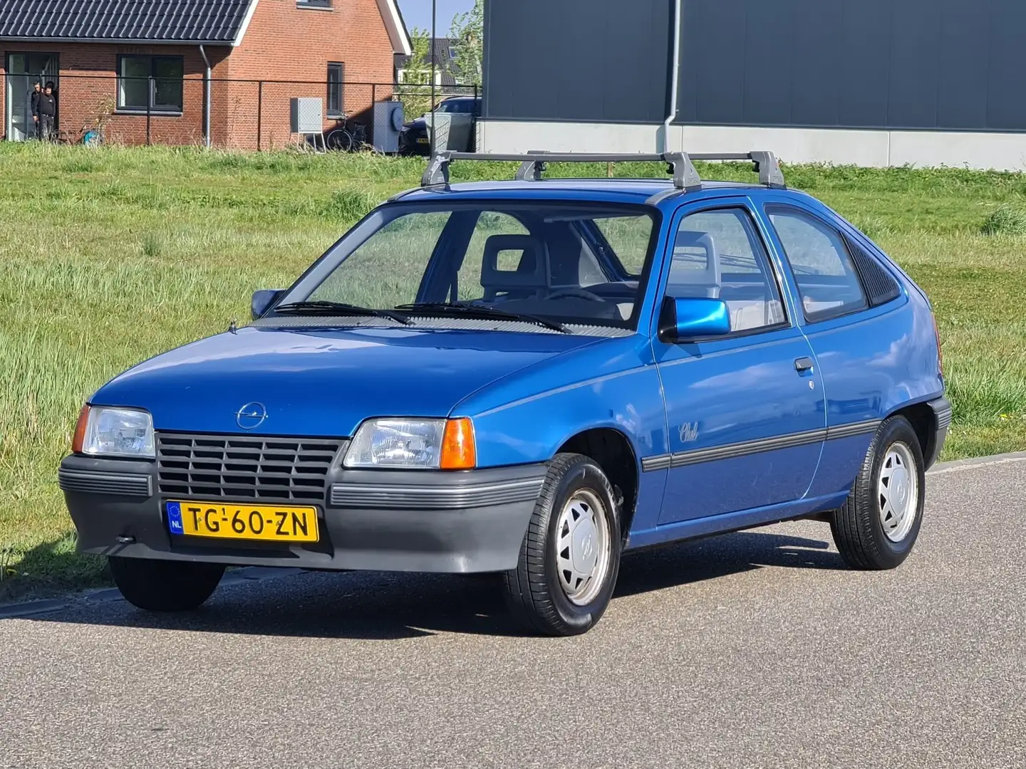 Opel Kadett Club 1.3 in prachtige staat Blue - 1