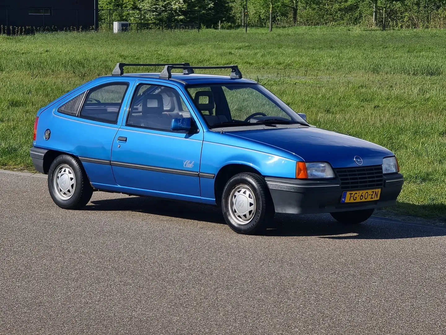 Opel Kadett Club 1.3 in prachtige staat Blauw - 2