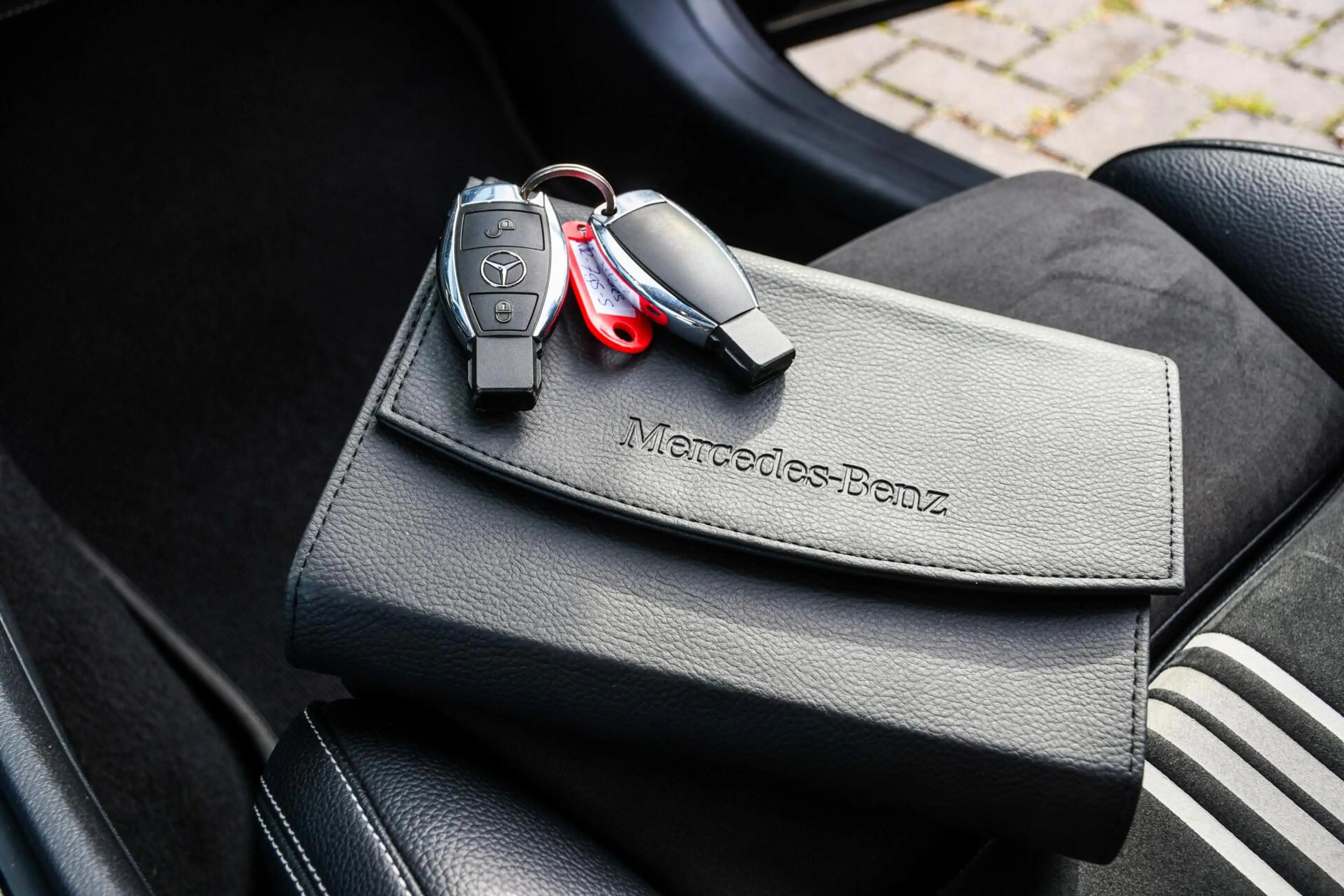 Mercedes-Benz A 180 EDITION AMG Panoramadak Night Camera — photo 47