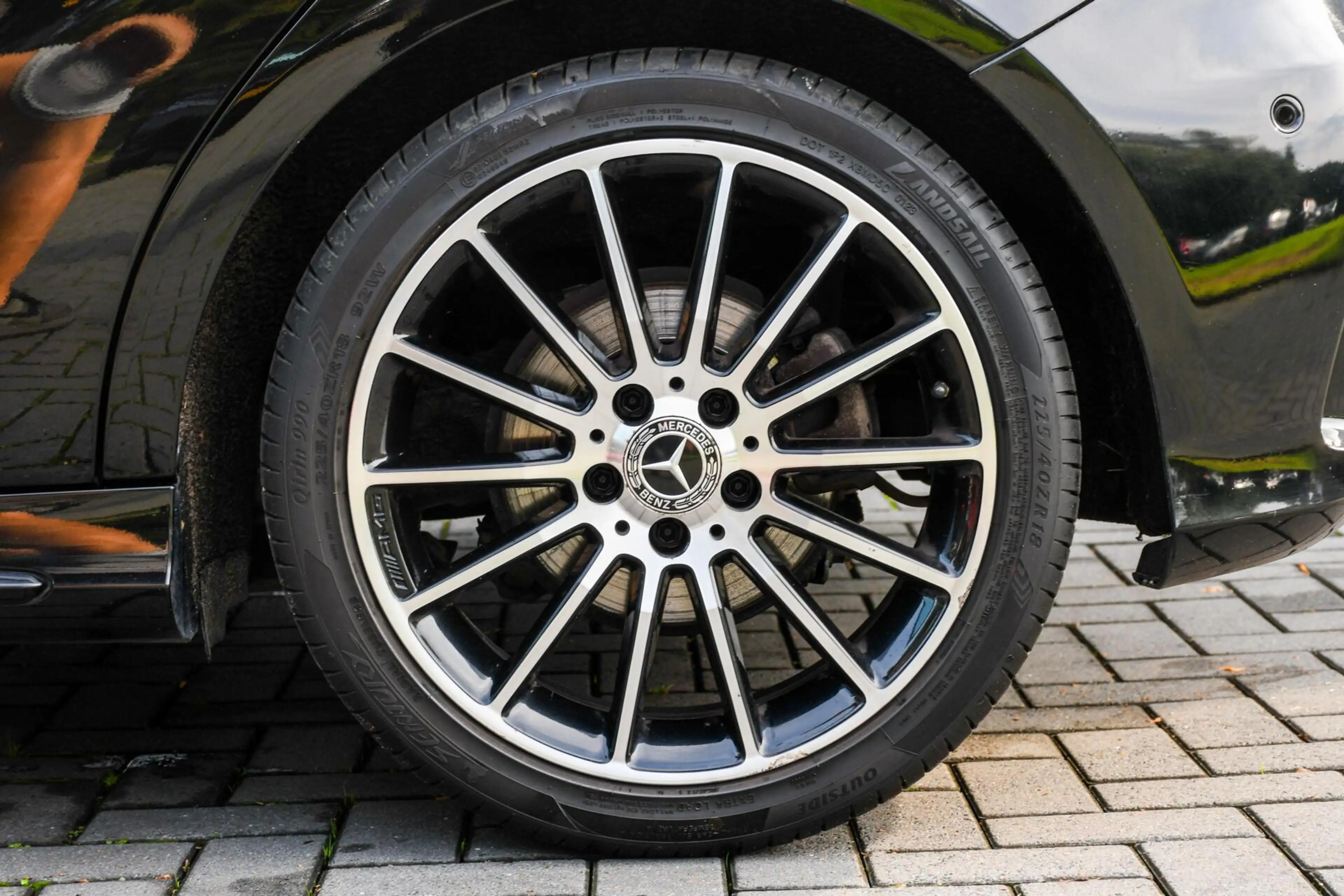 Mercedes-Benz A 180 EDITION AMG Panoramadak Night Camera — photo 43