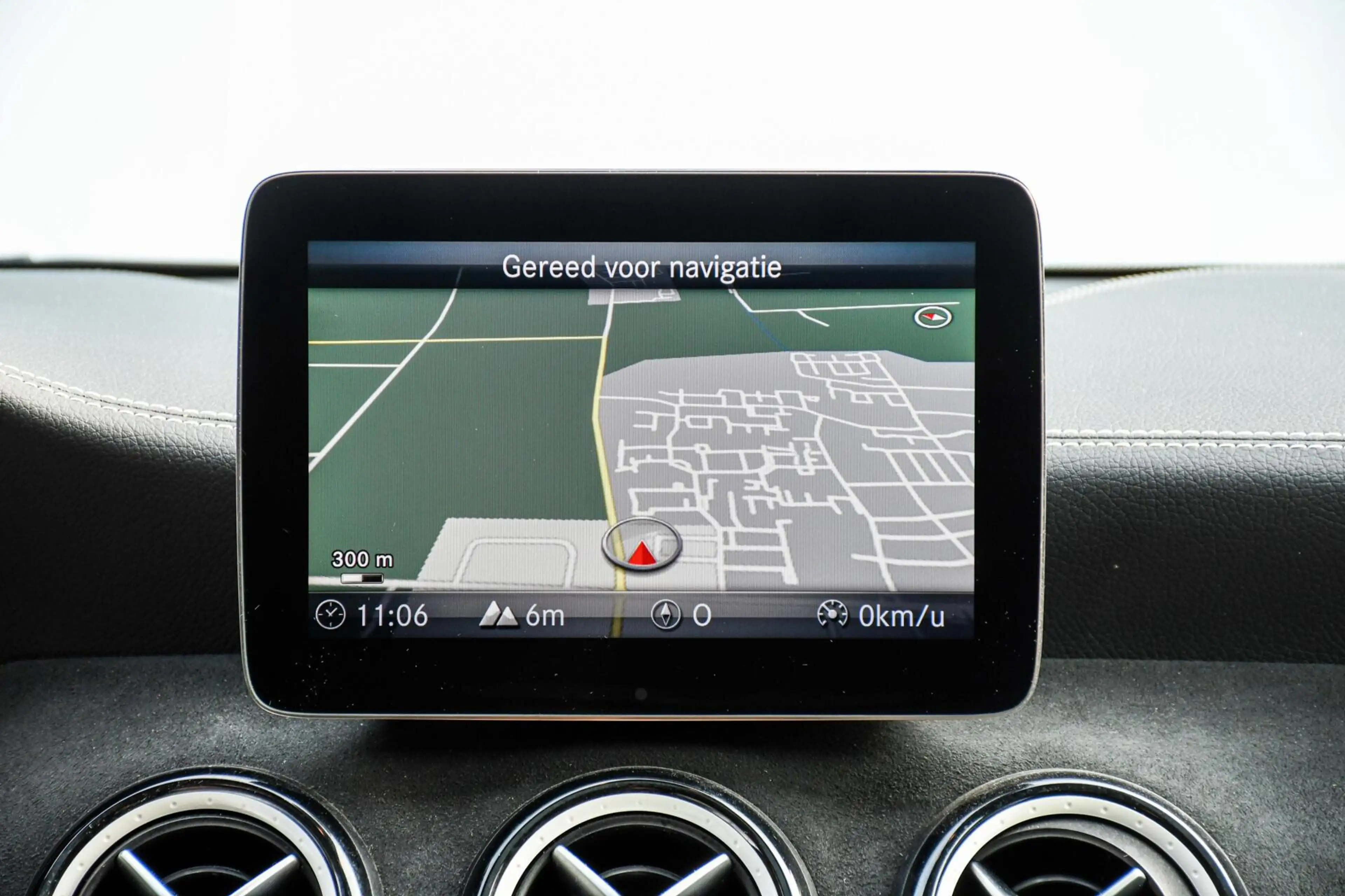 Mercedes-Benz A 180 EDITION AMG Panoramadak Night Camera — photo 26