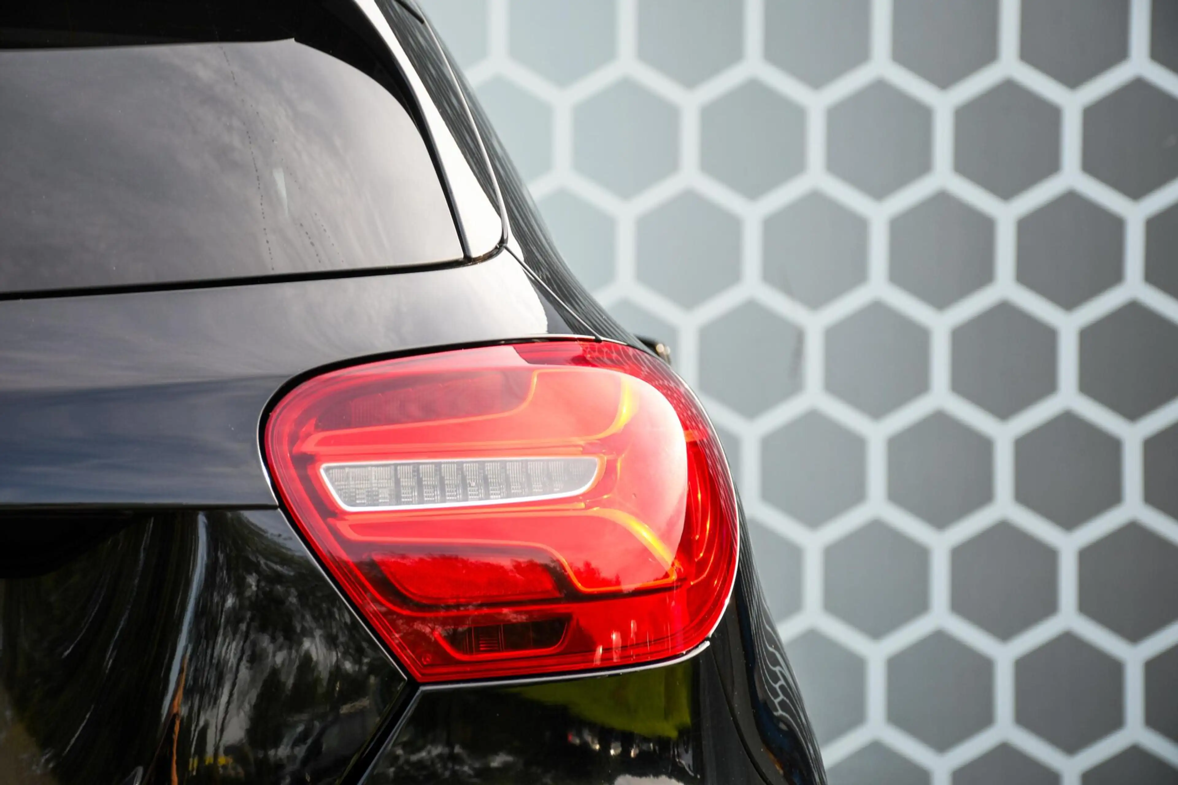 Mercedes-Benz A 180 EDITION AMG Panoramadak Night Camera — photo 38