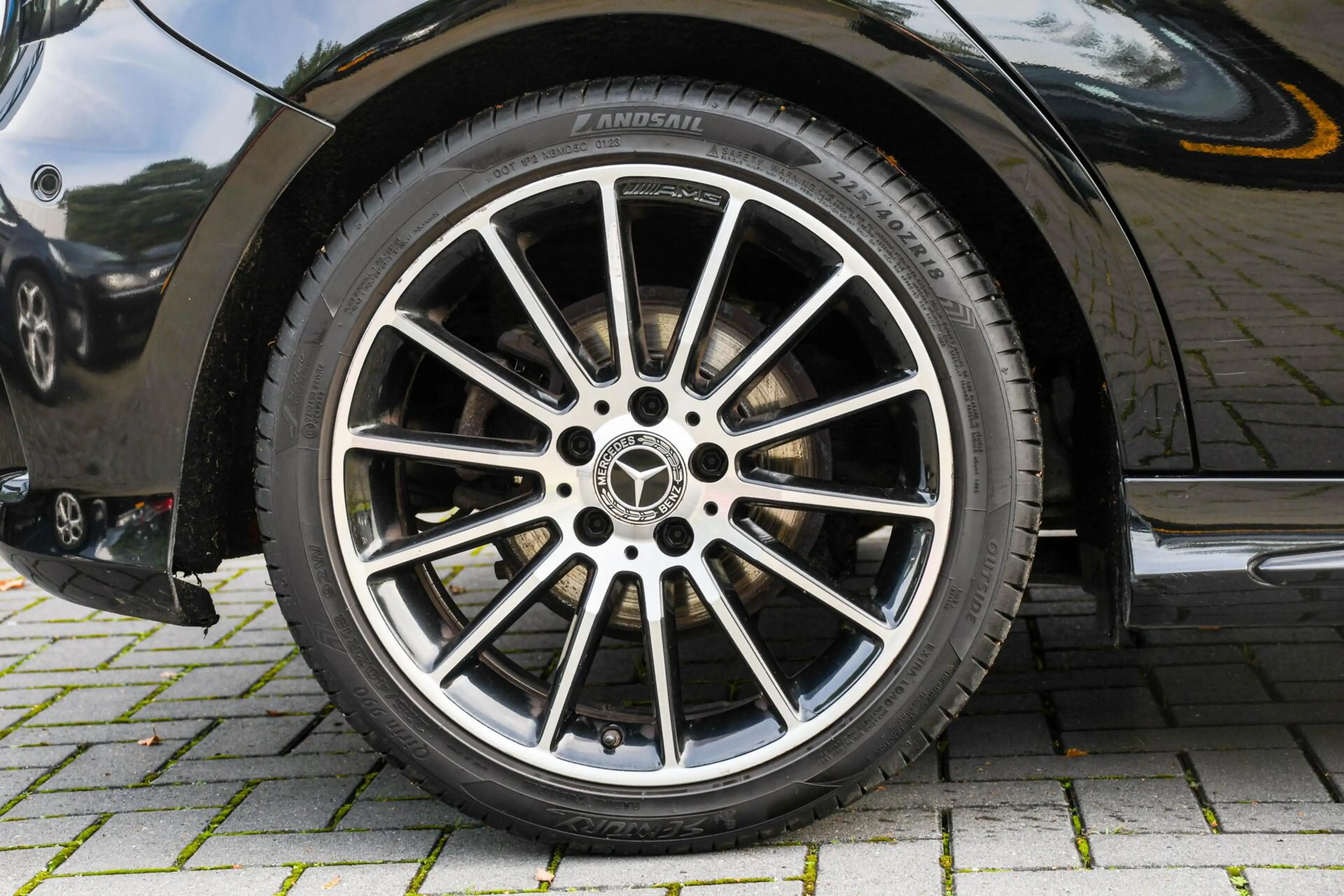 Mercedes-Benz A 180 EDITION AMG Panoramadak Night Camera — photo 45