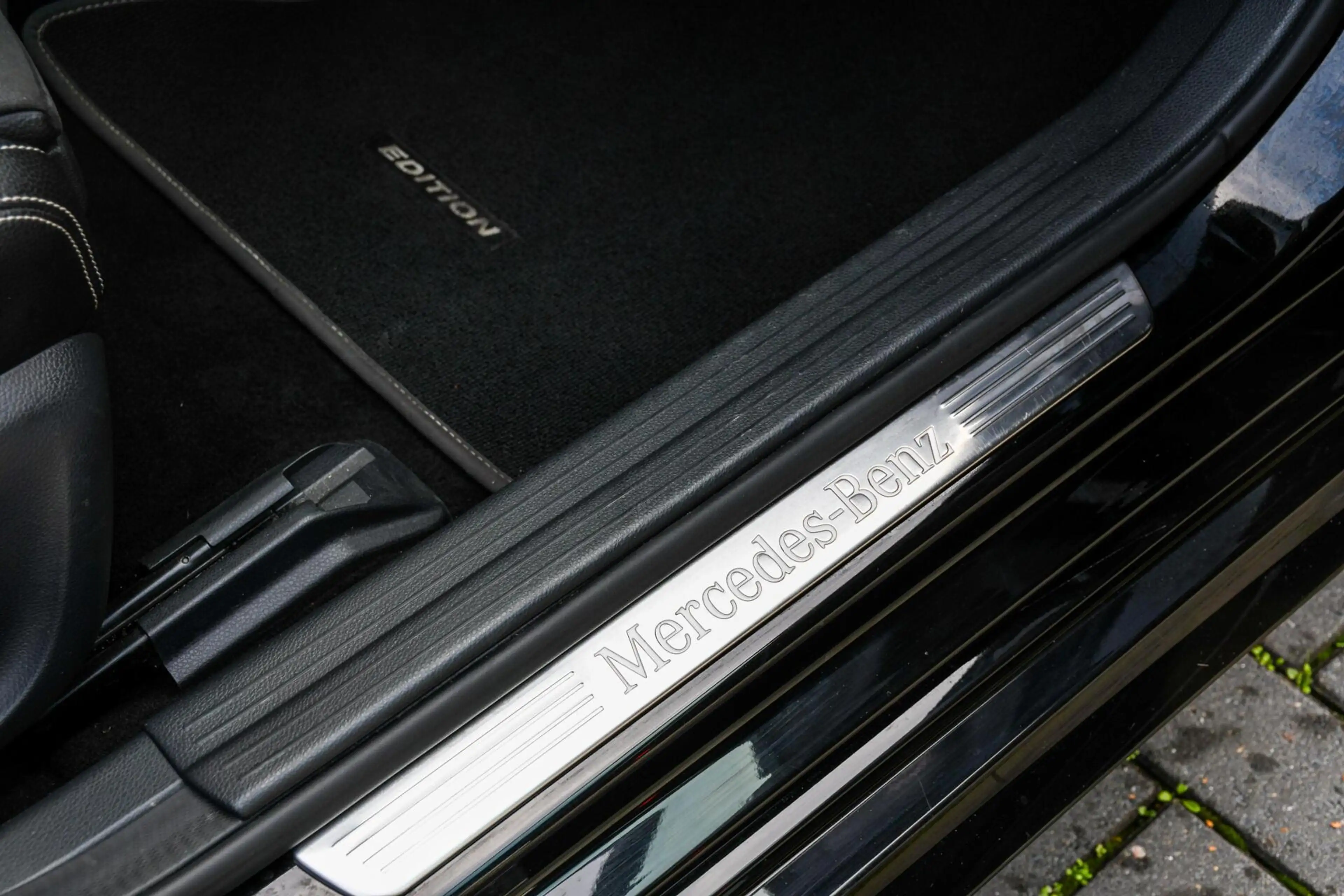Mercedes-Benz A 180 EDITION AMG Panoramadak Night Camera — photo 39