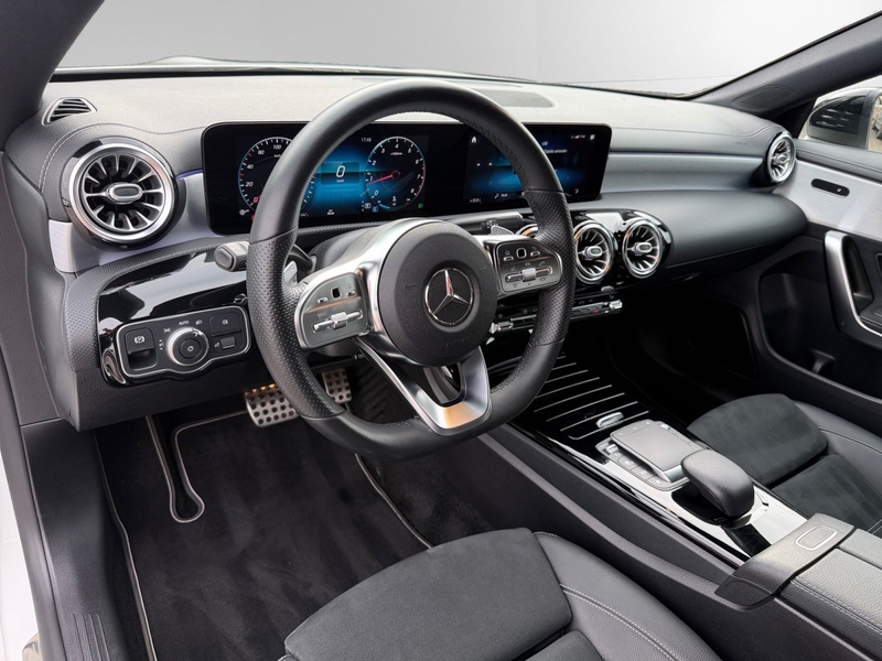 Mercedes-Benz CLA 200 EDITION AMG Line, KAMERA, SERVICE NEU — photo 9