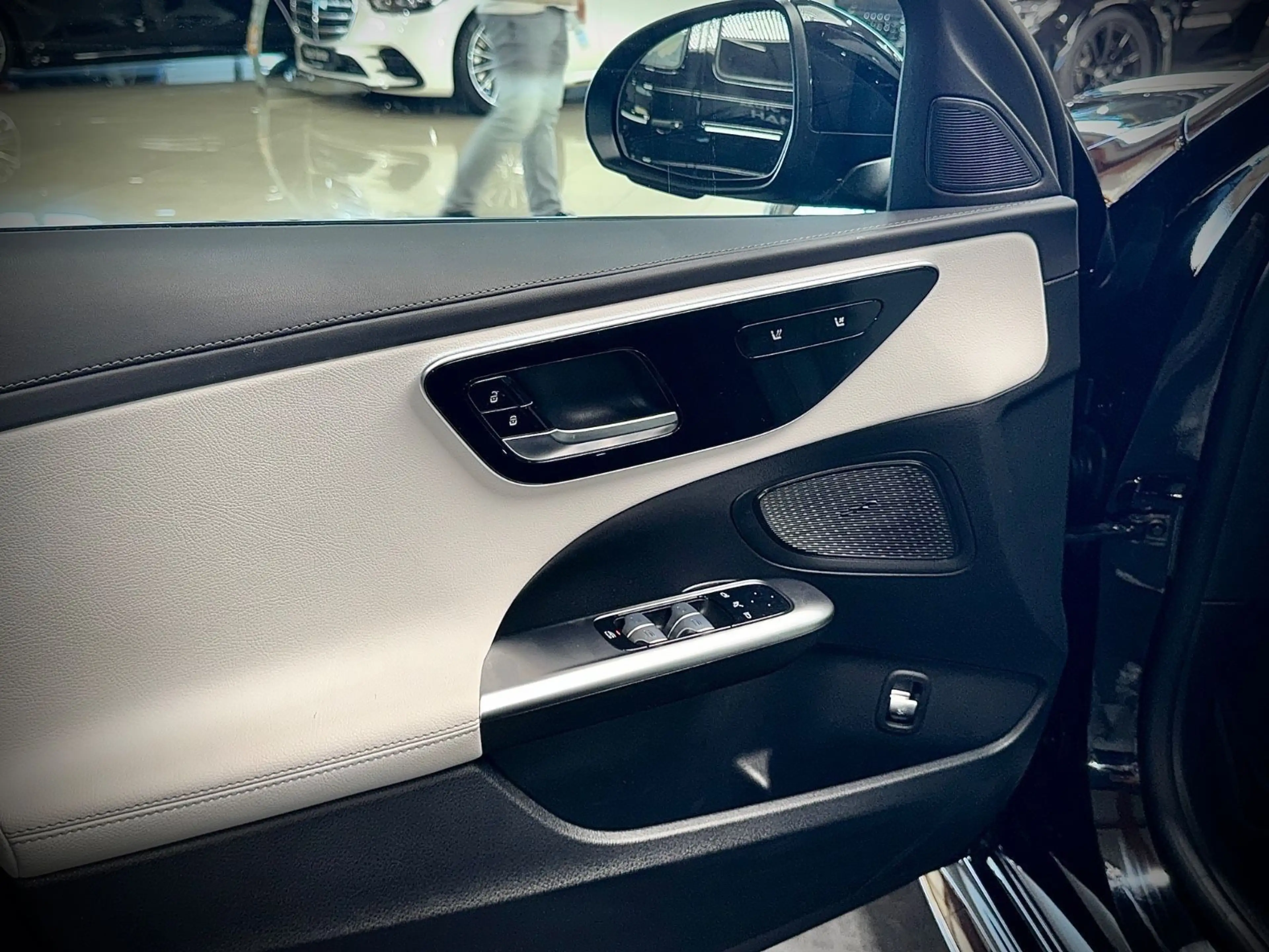 Mercedes-Benz C 300 de*AMG-LINE*ACC*KAMERA*SITZKÜHLUNG*GA — photo 9