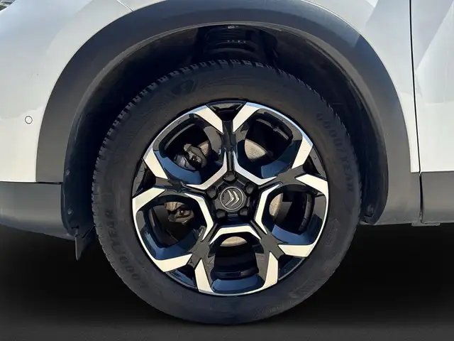 Citroen C5 Aircross view 9