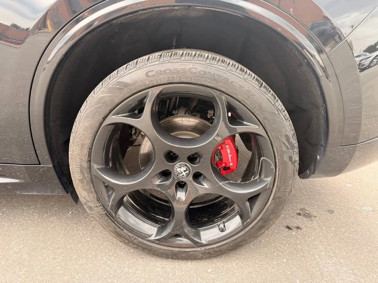 Alfa Romeo Stelvio снимка Alfa Romeo Stelvio