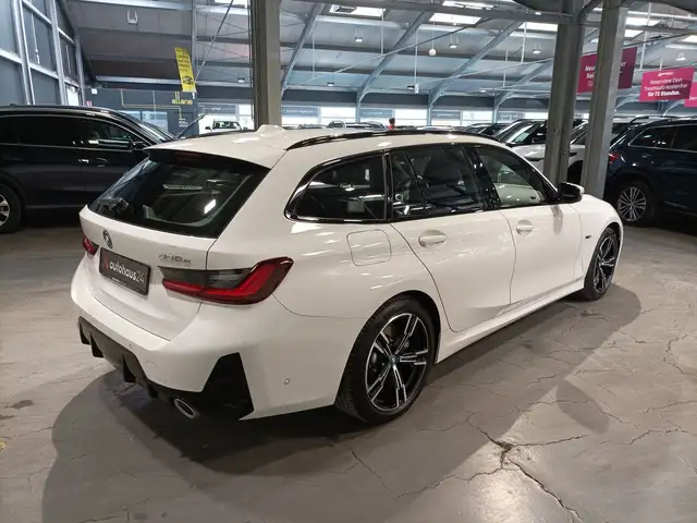 BMW 3 Series view 5