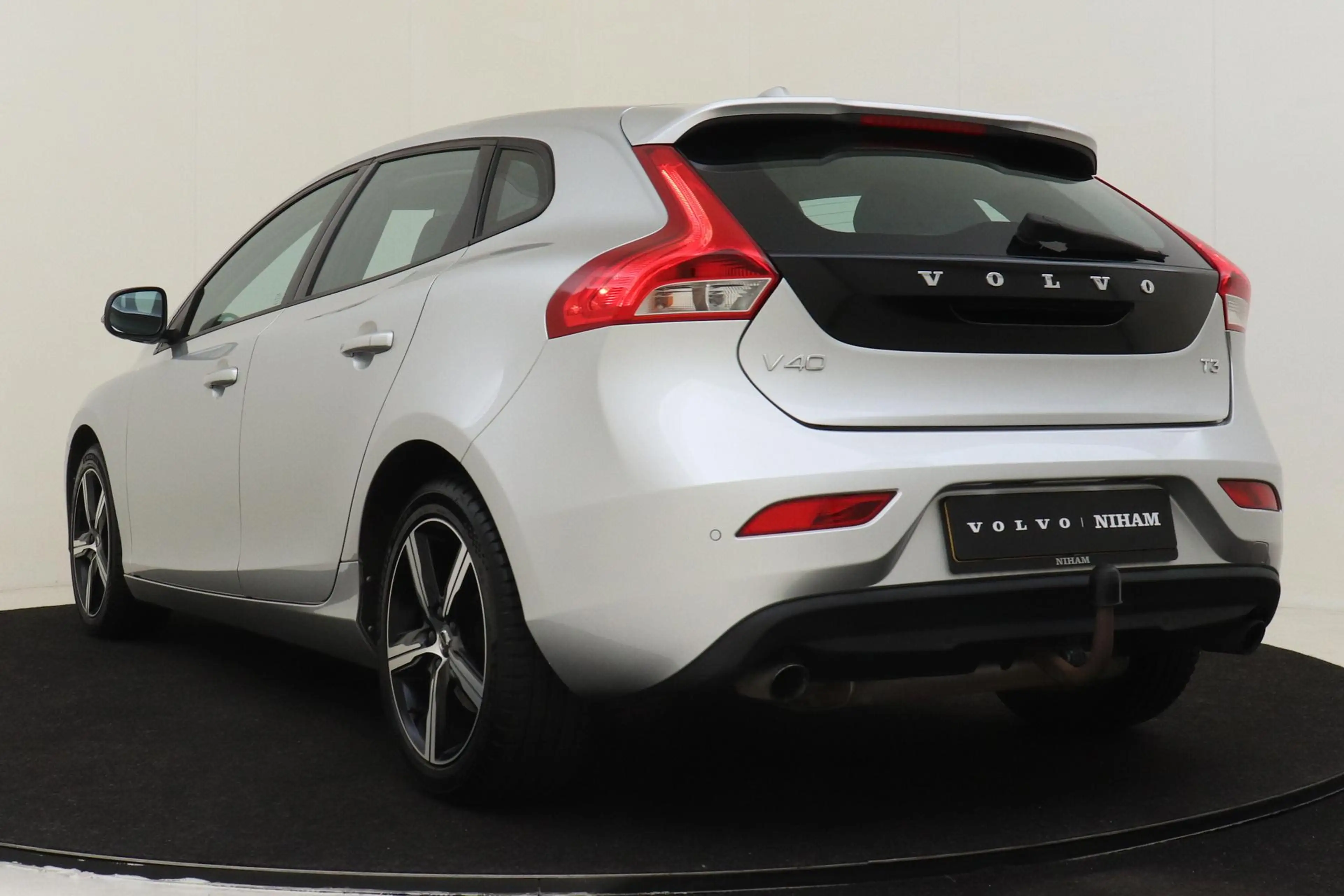 Volvo V40 T3 MOMENTUM -CRUISE|STOELVERW.|STANDKACHEL|PDC.A|H — photo 5