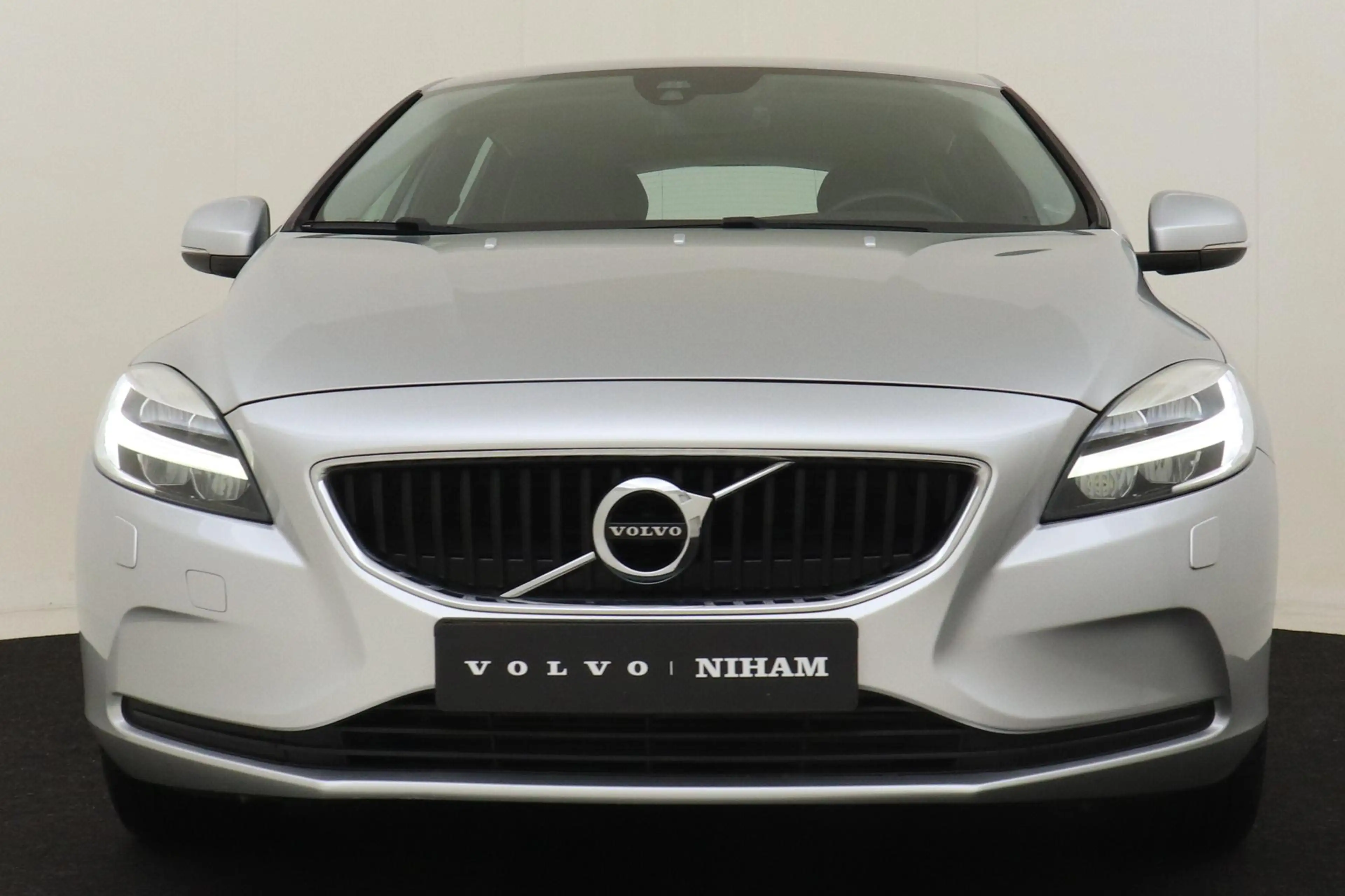 Volvo V40 T3 MOMENTUM -CRUISE|STOELVERW.|STANDKACHEL|PDC.A|H — photo 9