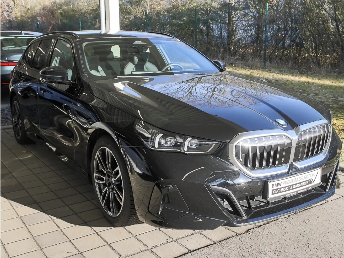 BMW 520 d Tour. "M Sport" LC Prof., AHK, HuD, Dr. Ass. +, Schwarz - 2