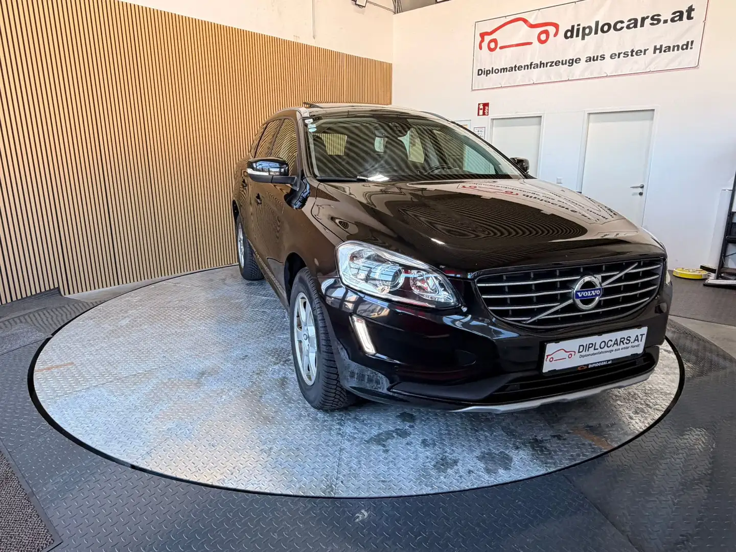 Volvo XC60 Summum AWD Schwarz - 1