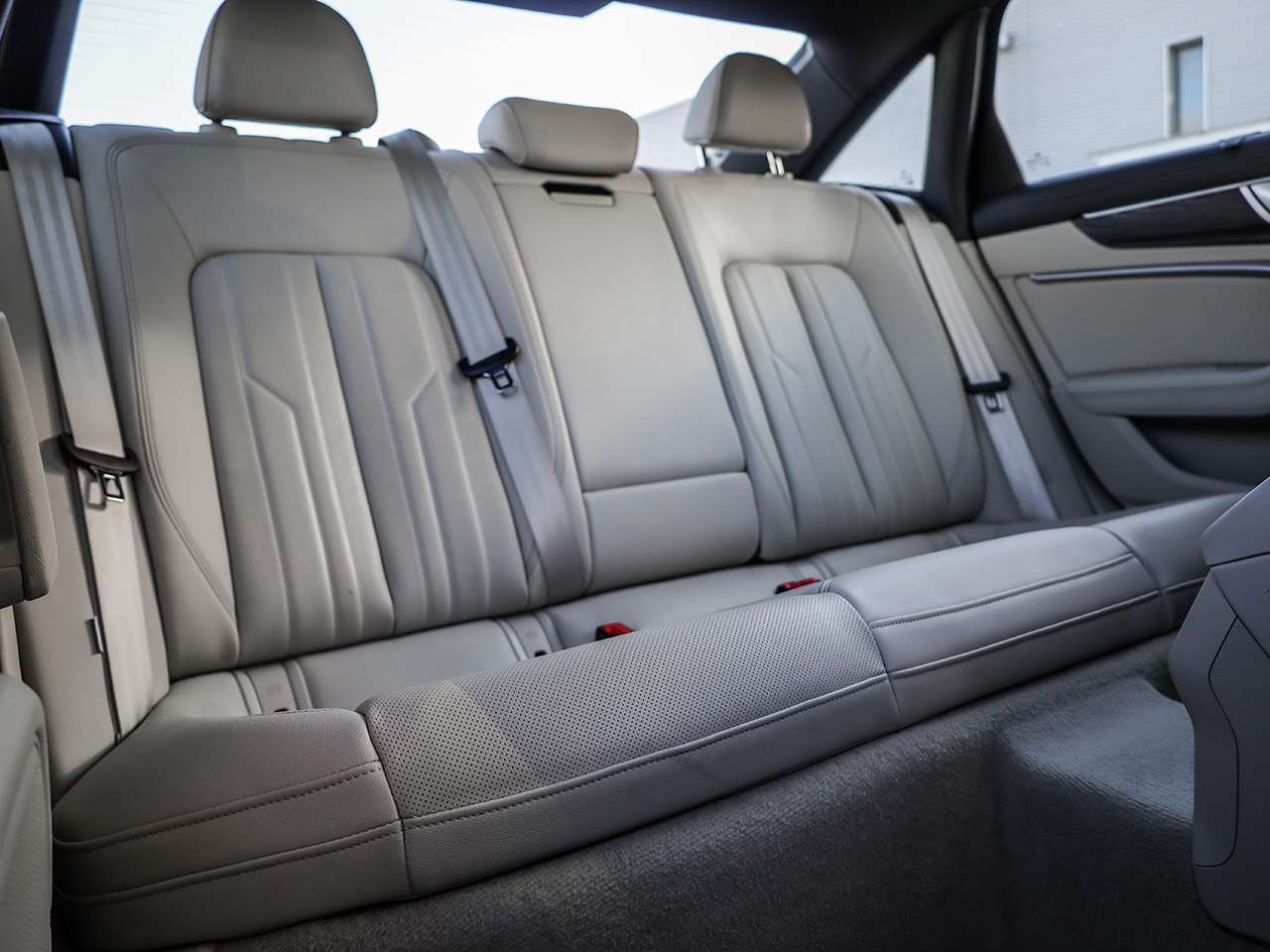 2023 Audi A6 Dynamic Package | Adaptive Air Suspension thumb 16