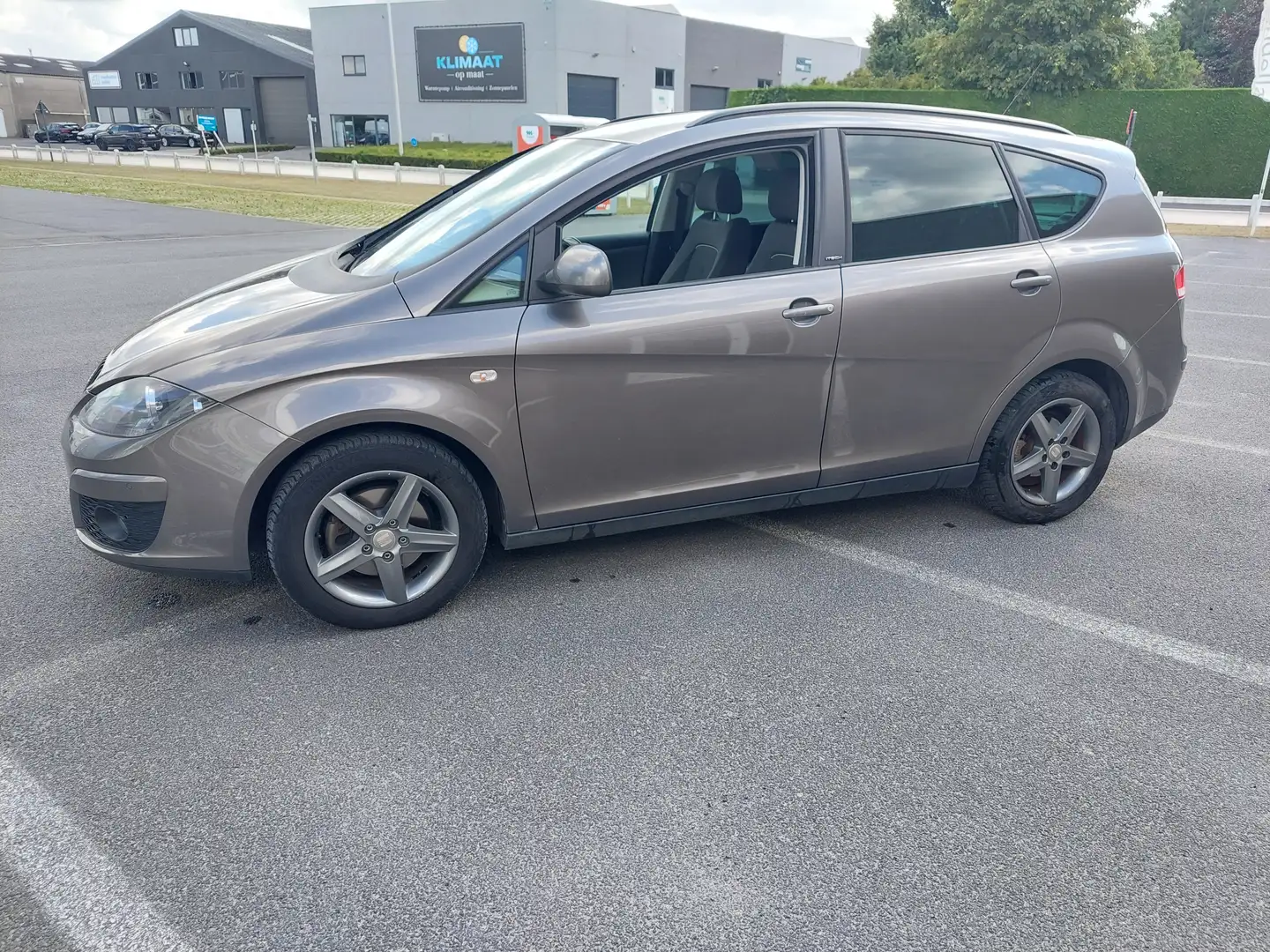 SEAT Altea XL Altea XL 1.6 TDI DPF CR Ecomotive Style Grijs - 2
