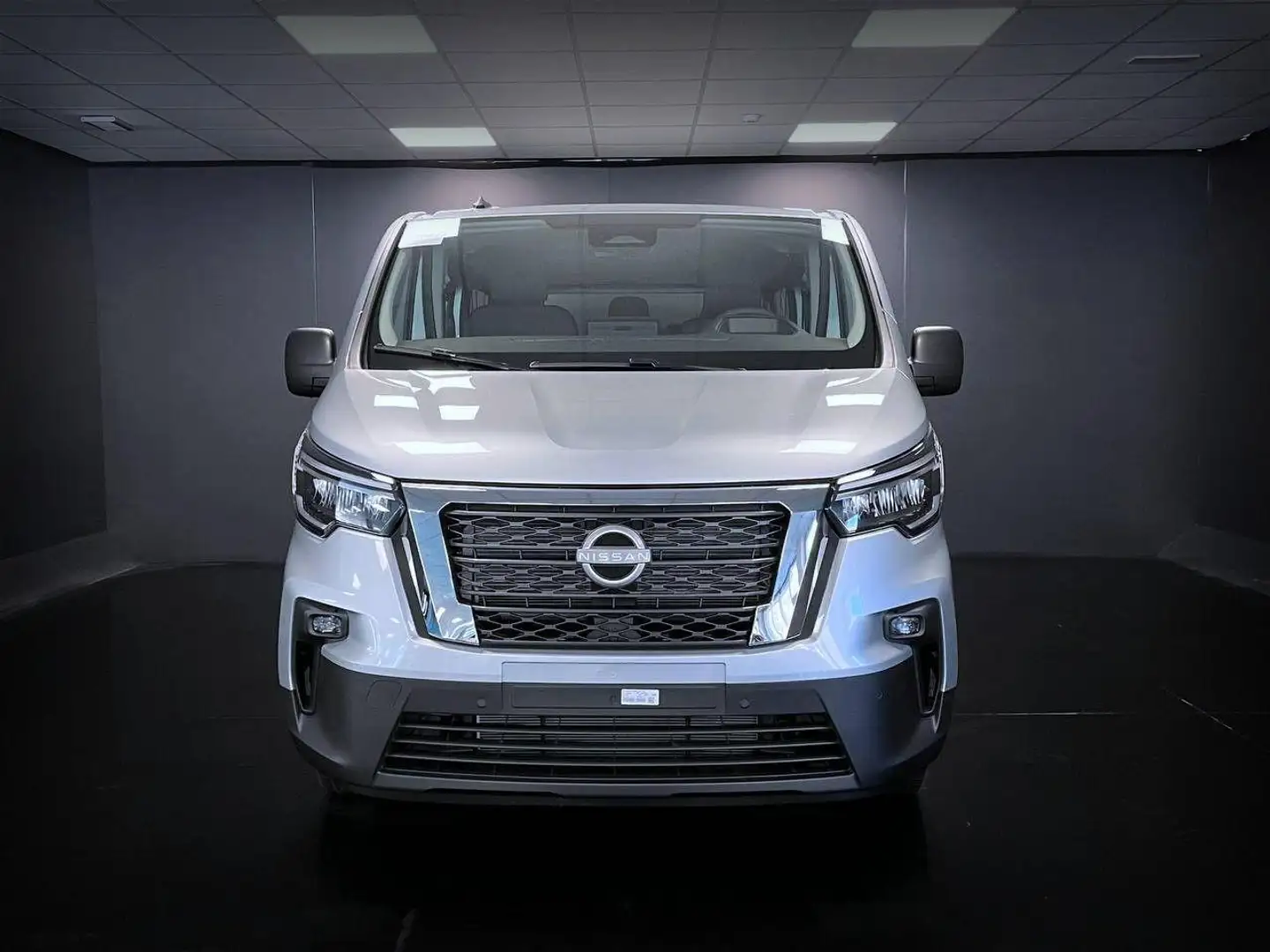 Nissan Primastar 2.0 dCi 150CV PL-TN Bus N-Connecta Argento - 2