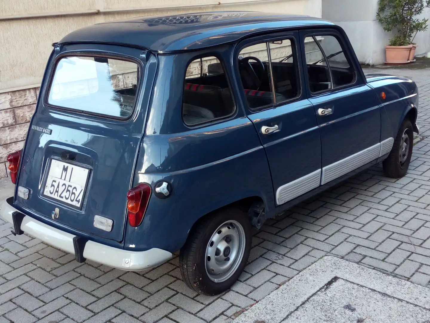 Renault R 4 Albastru - 2