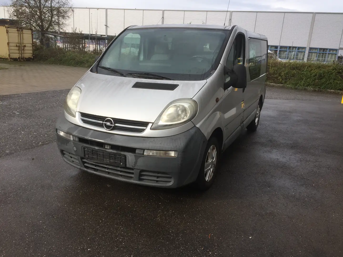 Opel Vivaro 1.9 Di DIESEL ORIGINAL 32100 KM FEST PREIS Silber - 2
