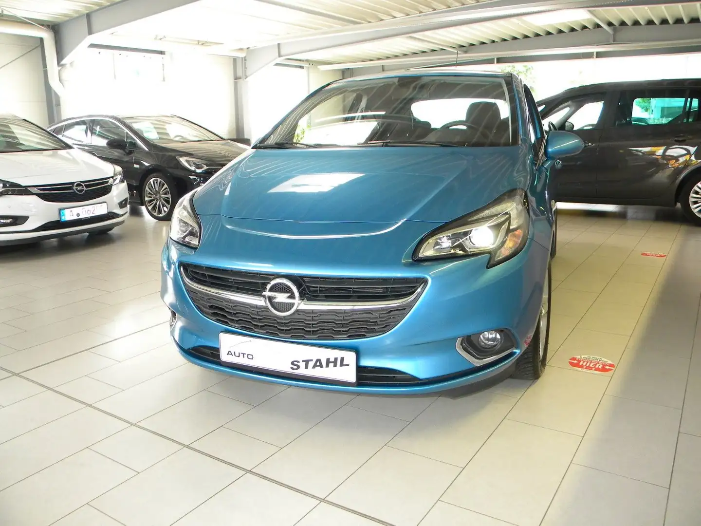Opel Corsa E Innovation ecoFlex Bleu - 1