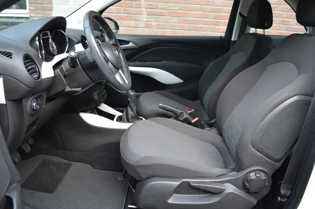 Opel Adam view 8