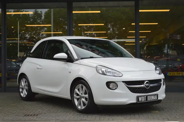 Opel Adam view 3