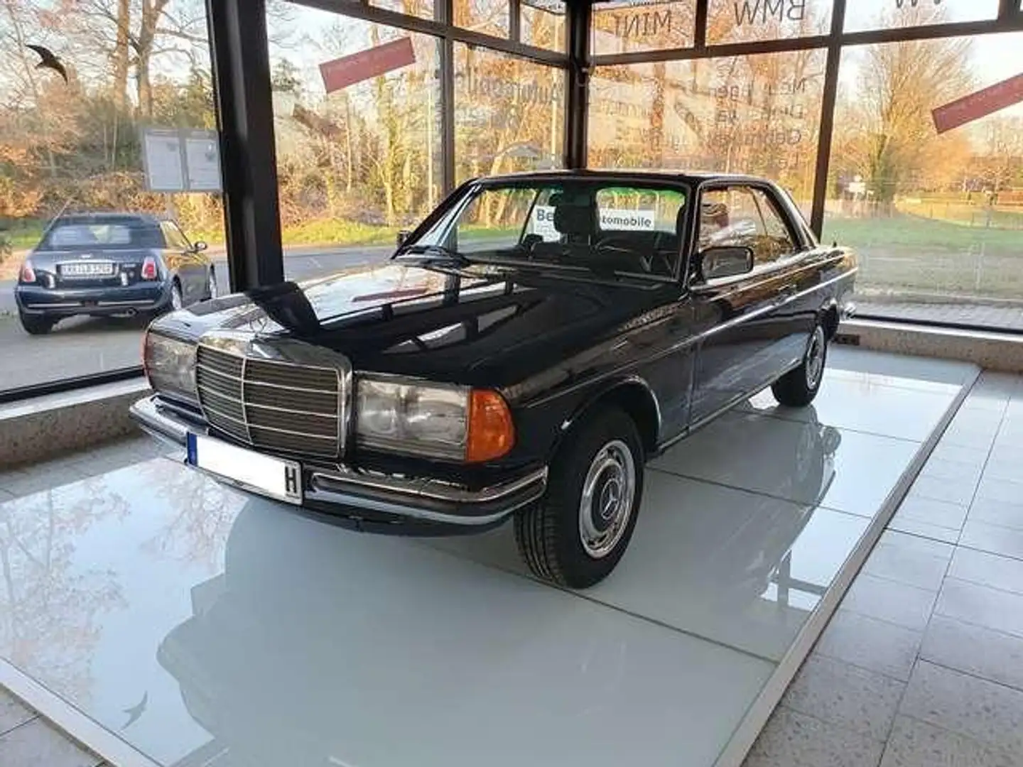 Mercedes-Benz CE 230 Liebevoll restauriert ! H-Kennzeichen ! AT-Motor! Blauw - 1