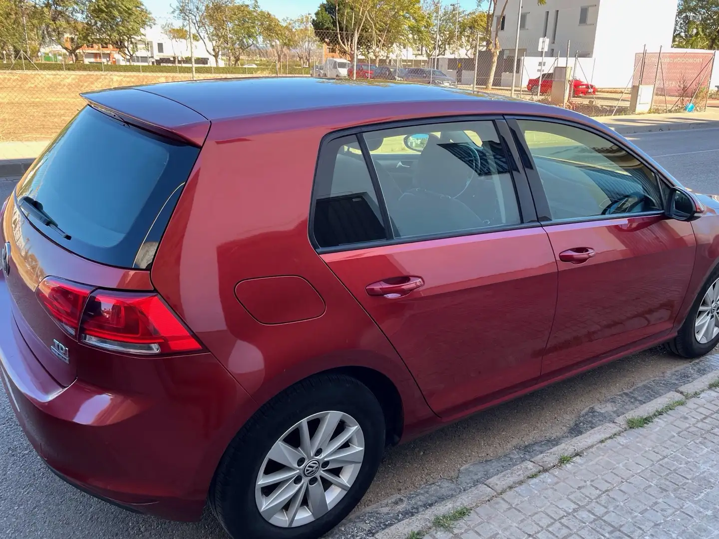 Volkswagen Golf 2.0TDI CR BMT Advance 150 Rojo - 2