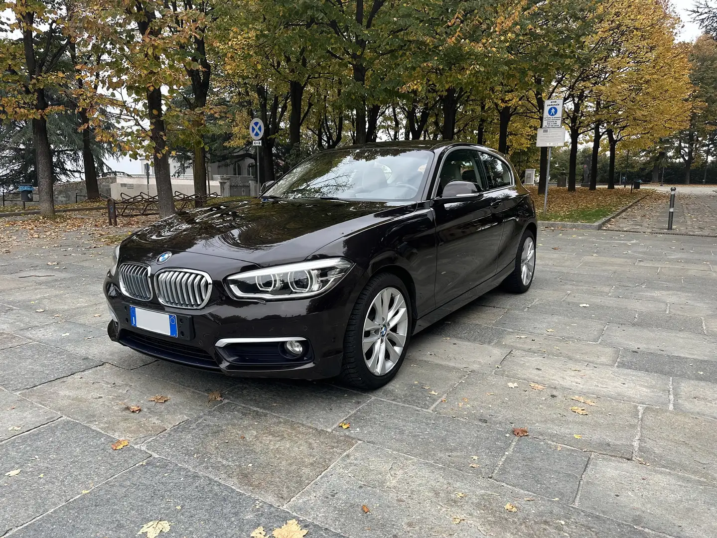 BMW 125 125i Urban 3p auto Marrone - 1