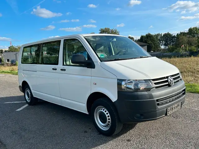 Volkswagen Transporter view 9