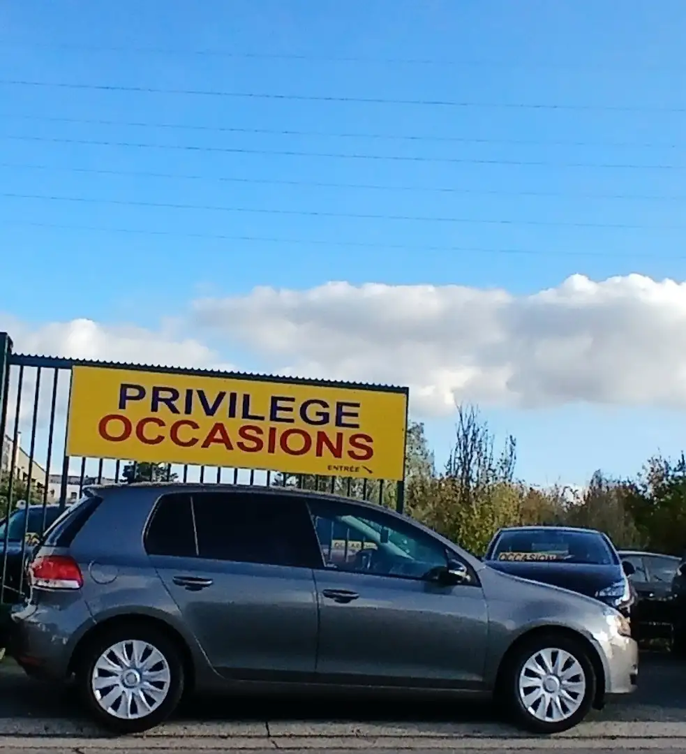 Volkswagen Golf VI 16 CR TDi Highline 5 PORTES GPS AIRCO CAPTEURS Gris - 2