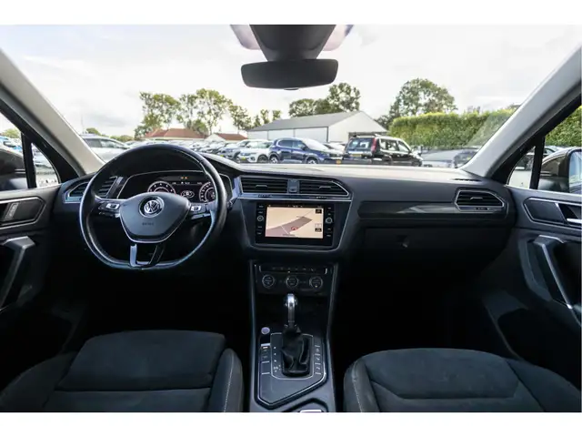Volkswagen Tiguan view 21