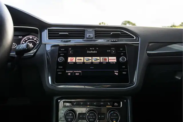 Volkswagen Tiguan view 28