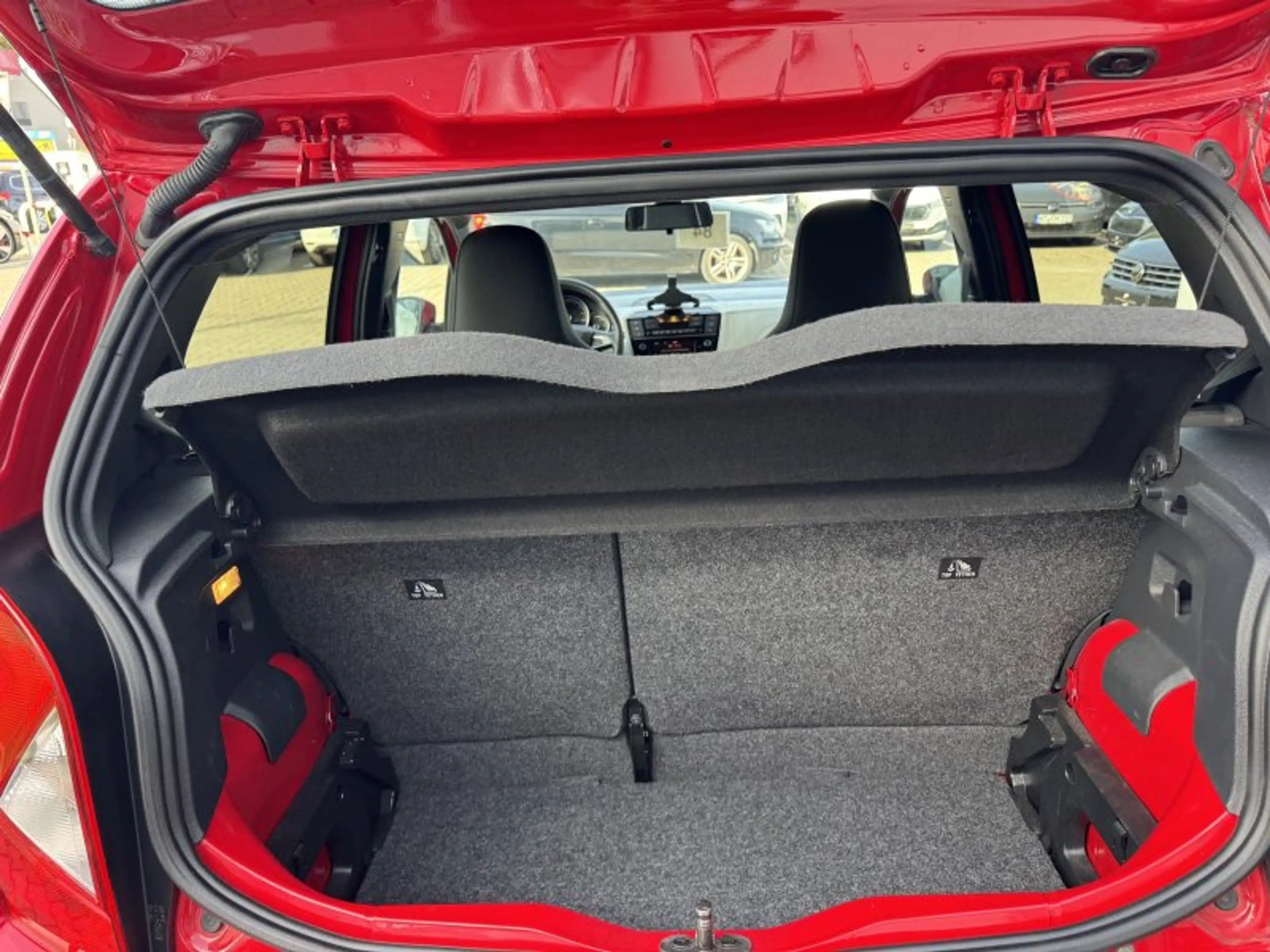 SEAT Mii electric Plus CCS Tempomat Sitzheizung Parktronic — photo 9
