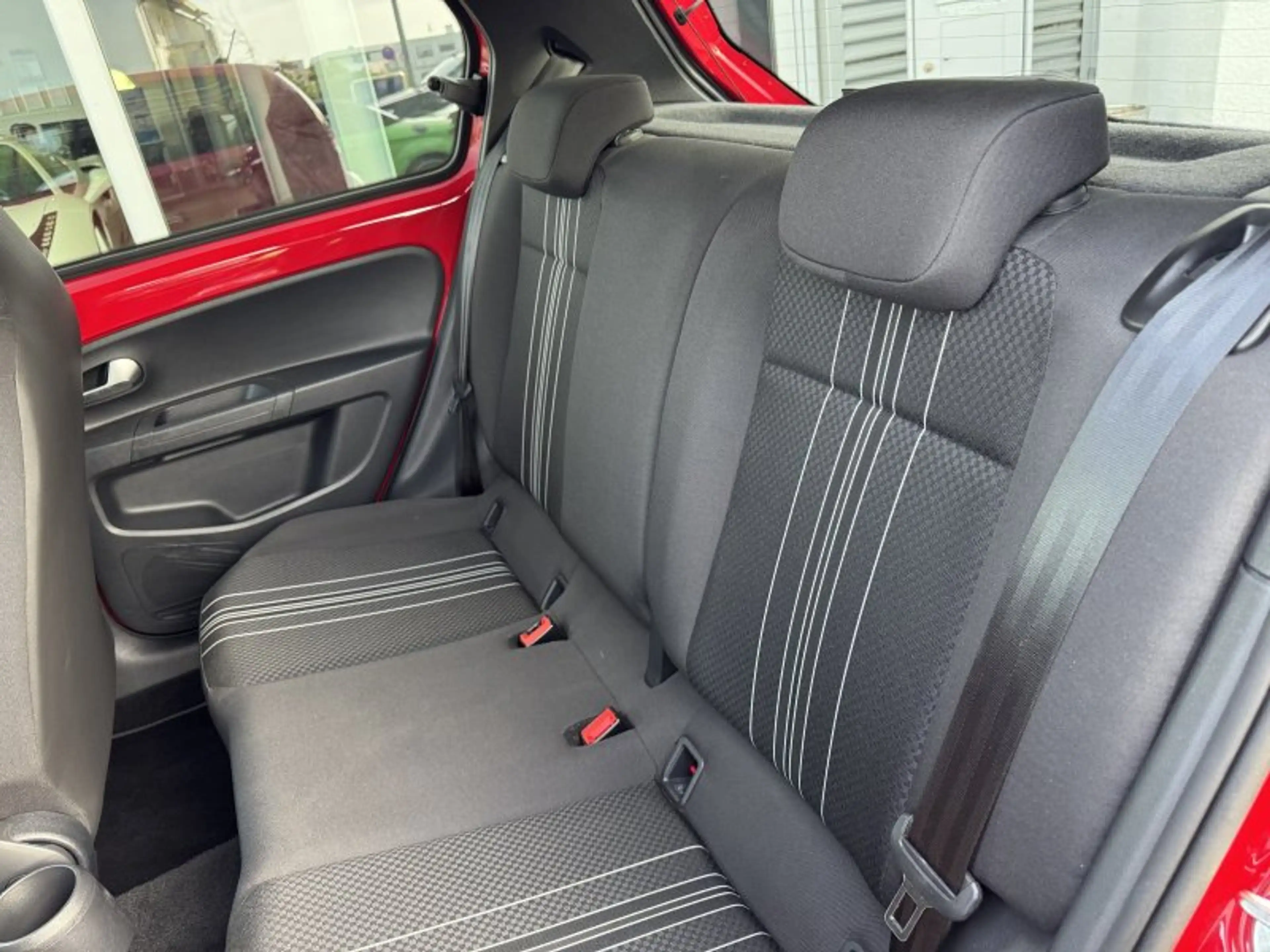SEAT Mii electric Plus CCS Tempomat Sitzheizung Parktronic — photo 13