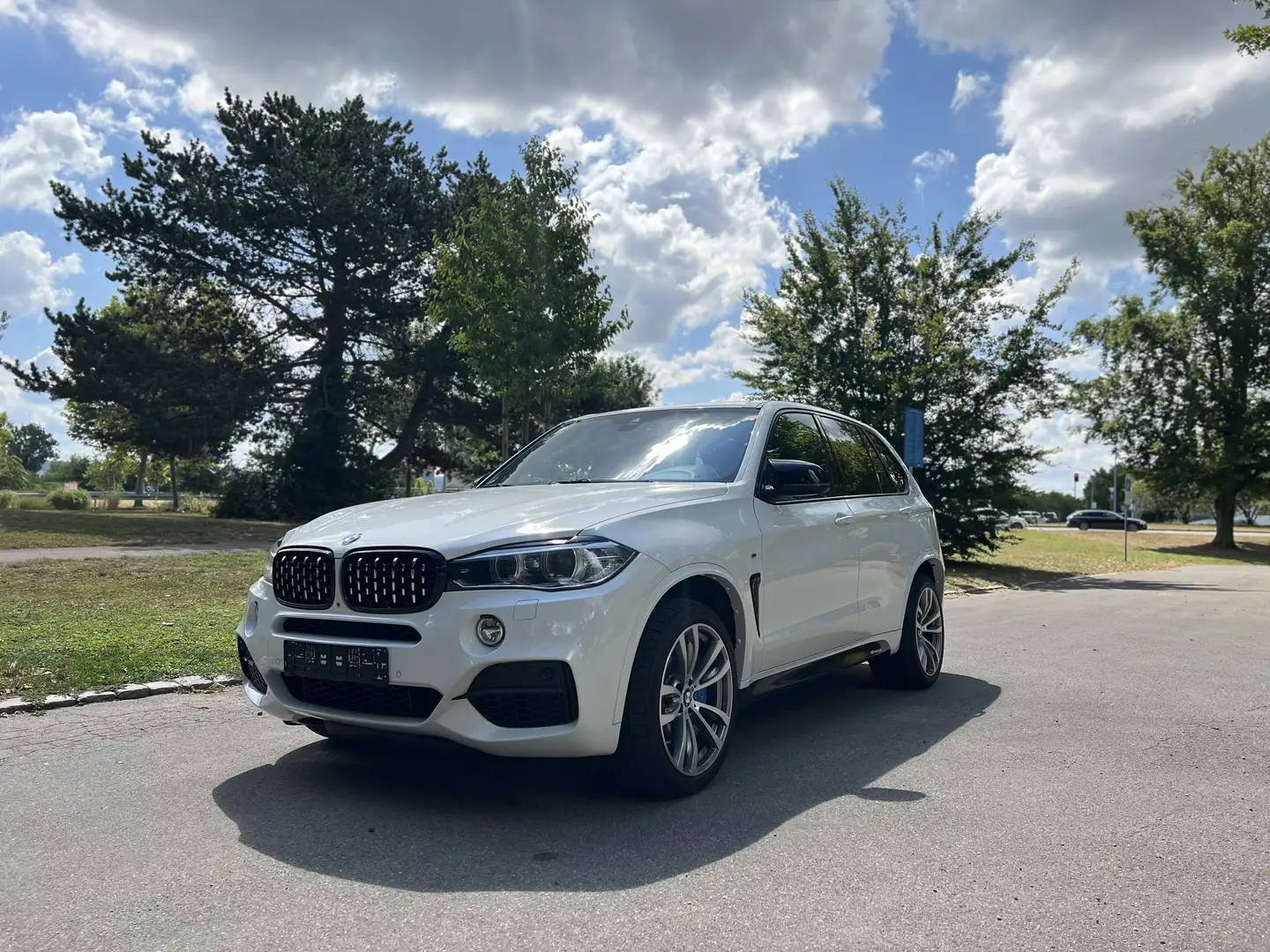 BMW X5 M M50d - 1