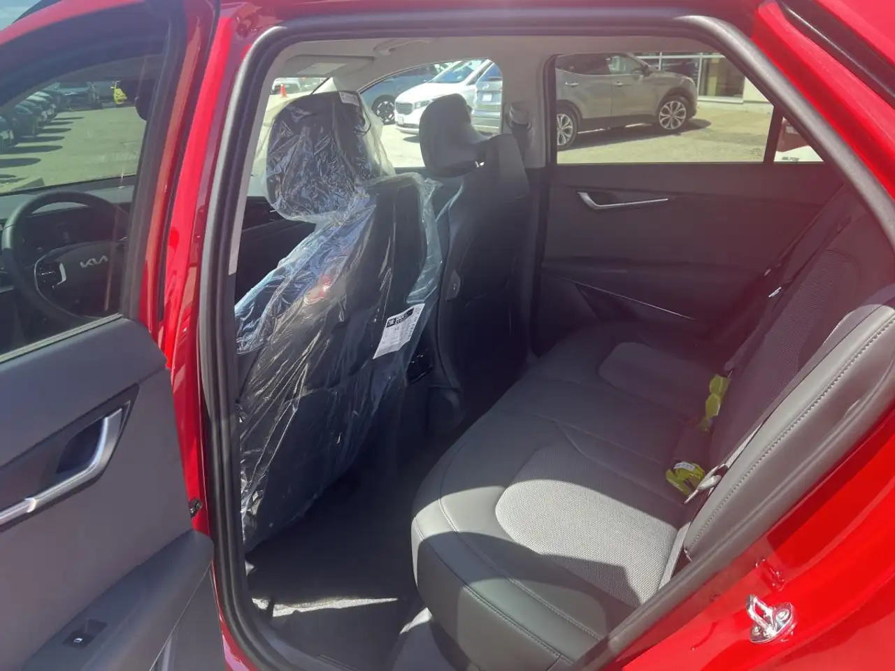 Kia Niro снимка Kia Niro