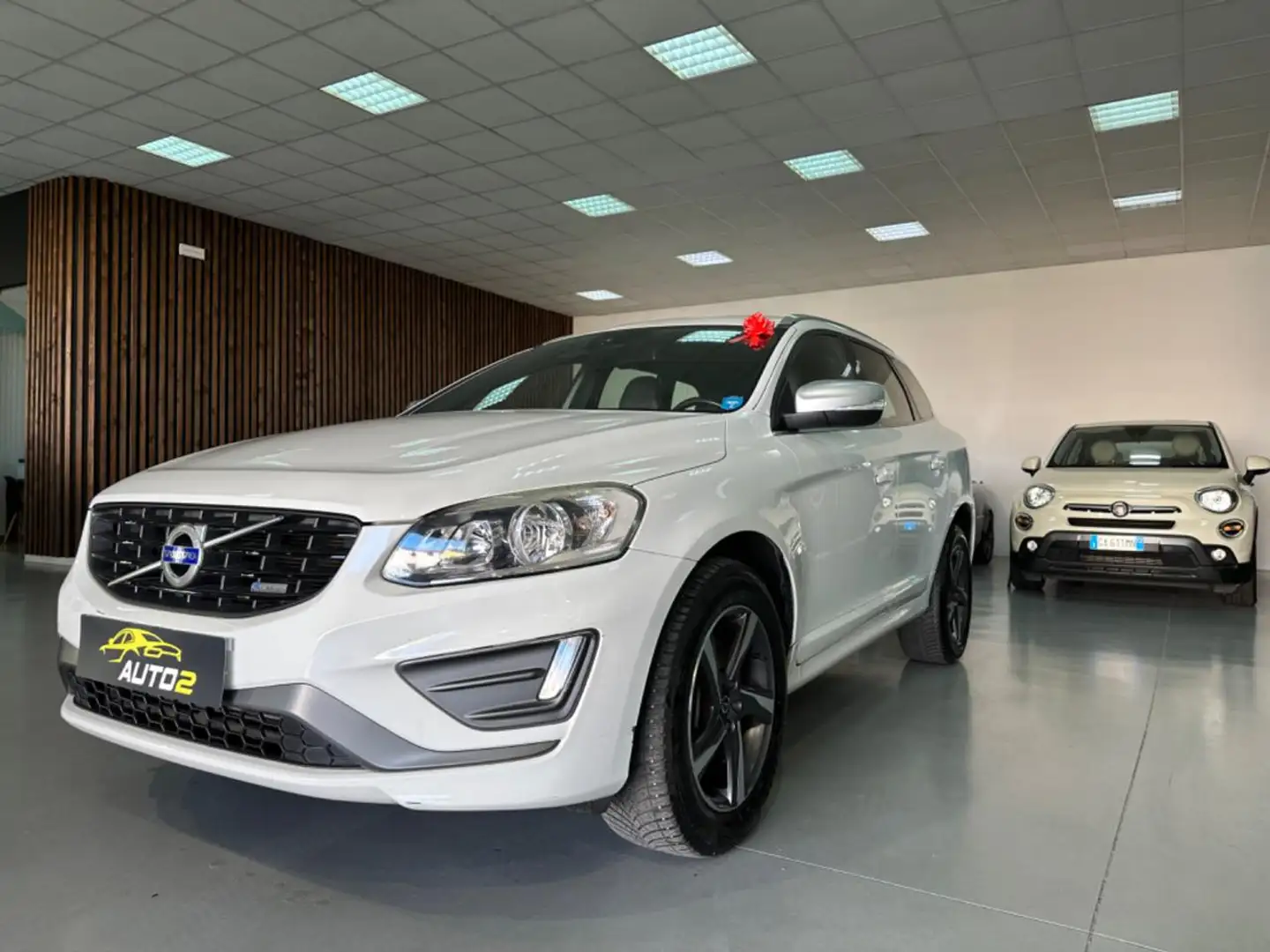 Volvo XC60 D4 AWD Geartronic R-design*AUTO* Fehér - 1