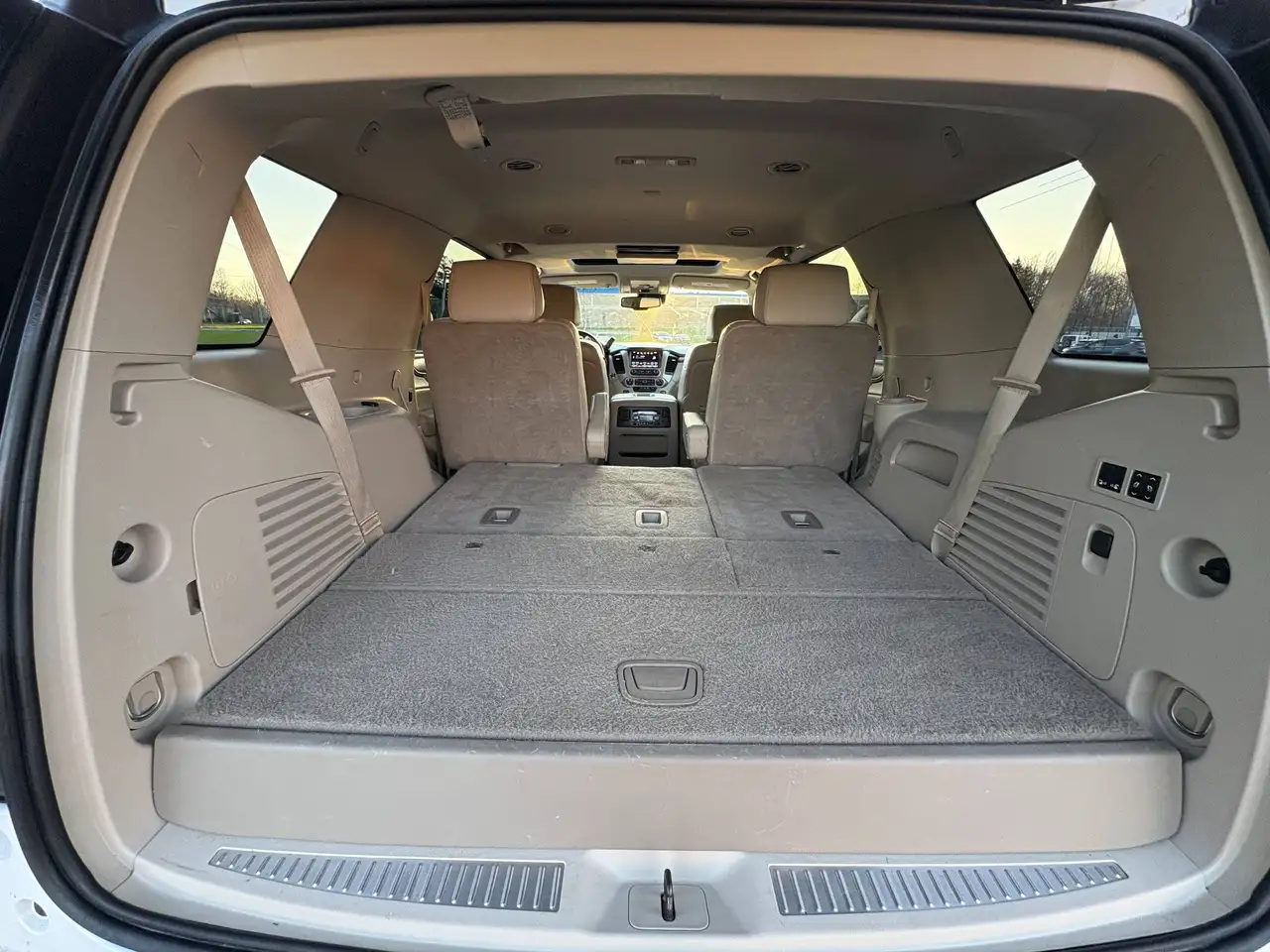 GMC Yukon снимка GMC Yukon